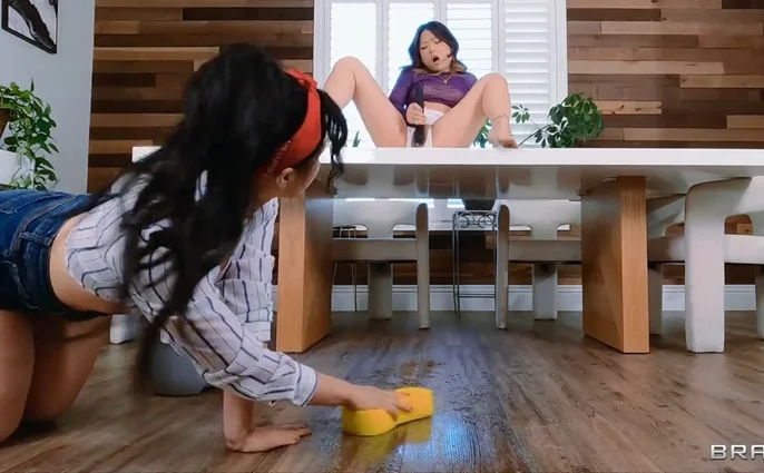 Brazzers – Splish Slash Squirt/ Lulu Chu, Yhivi