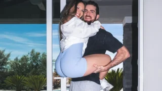 Brazzers – The Goddess The Girth/ Goddess Guzman