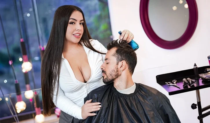 OyeMami – Hairdresser Can Keep a Secret Papi/ Vall Pinto