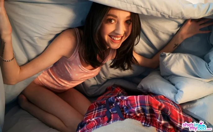 ShesInMyBed – Shes in My Bed because I’m in her Dreams/ Xena Dream